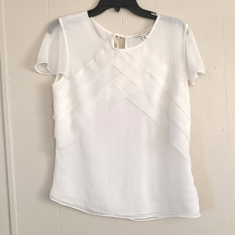 Banana Republic simple white/cream blouse